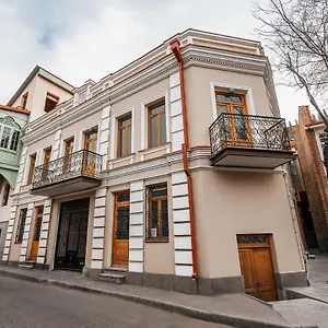 8 Apartotel On Meidan Apartman